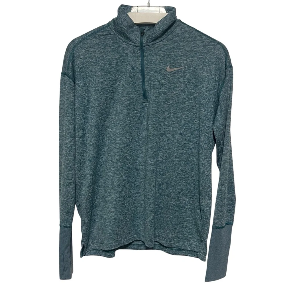 NIKE Element Long Sleeve Top